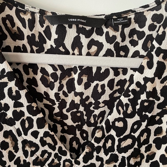 Vero Moda leopard print tank - Picture 2 of 5